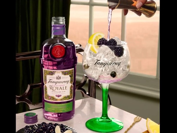 TANQUERAY BERRY ROYAL
