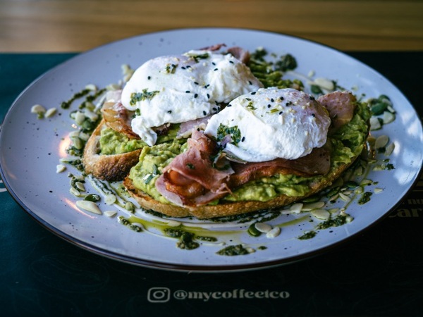 Tostadas Pochadas