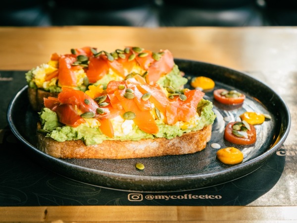 Tostada Salmón 