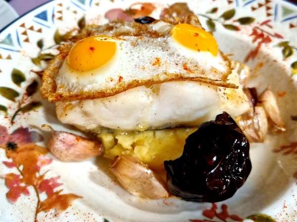 BACALAO CONFITADO A LA JUMILLANA