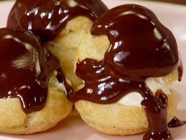 PROFITEROLES