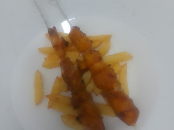 PINCHOS DE POLLO 