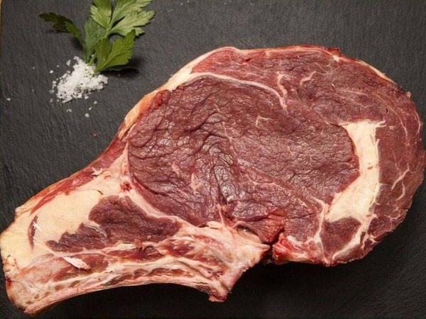 CHULETÓN DE VACA VIEJA A LA PARRILLA