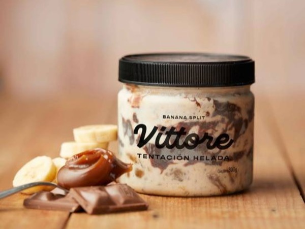 Helado Vittore Banana Split