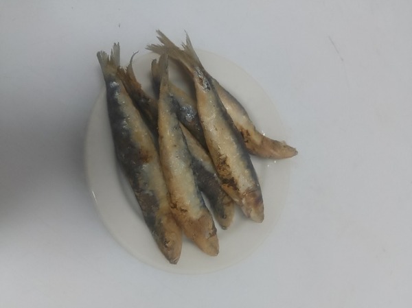 SARDINILLAS FRITAS(PARROCHAS)