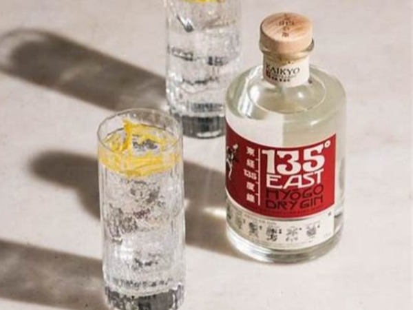 135 EAST HYOGO DRY