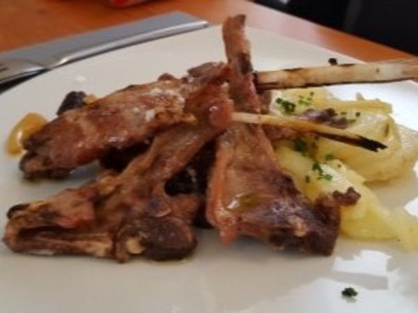 CORDERO SEGUREÑO A LA PARRILLA