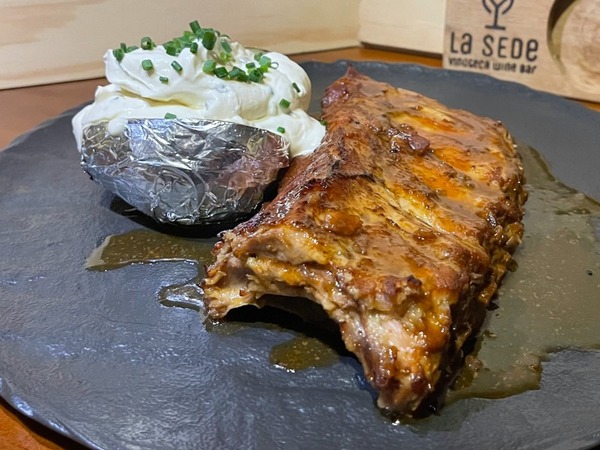 Costillas de cerdo con Papa al horno