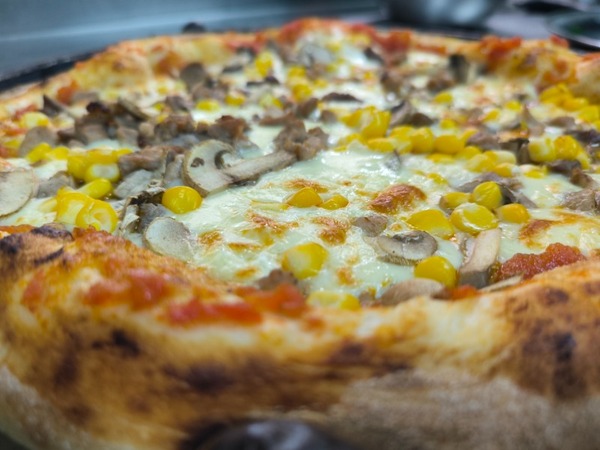 ARMA TU PIZZA