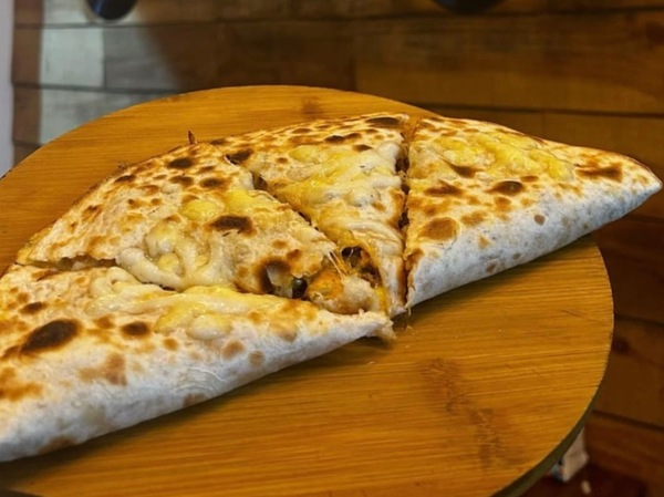 Quesadilla Mixto