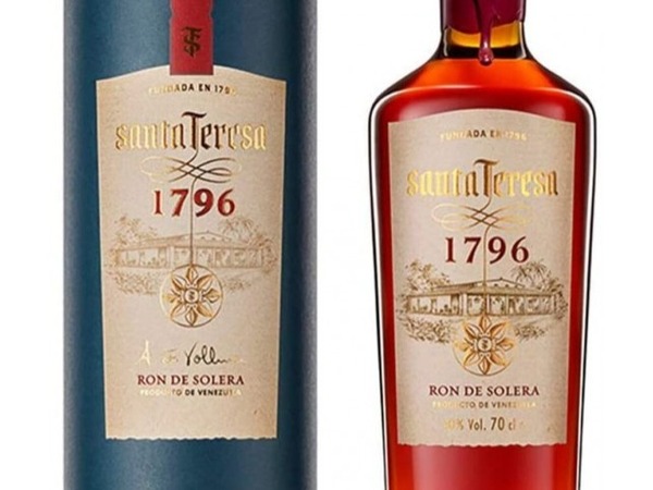 SANTA TERESA 1796 RON DE SOLERA