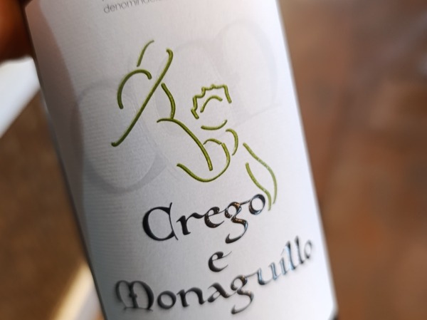 CREGO E MONAGUILLO