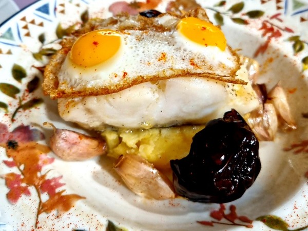 BACALAO CONFITADO A LA JUMILLANA