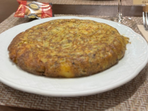 Tortilla de patatas con cebolla 