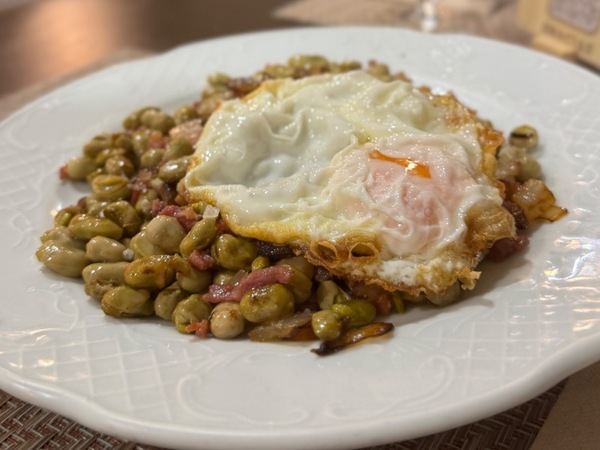 Habitas baby con jamón ibérico