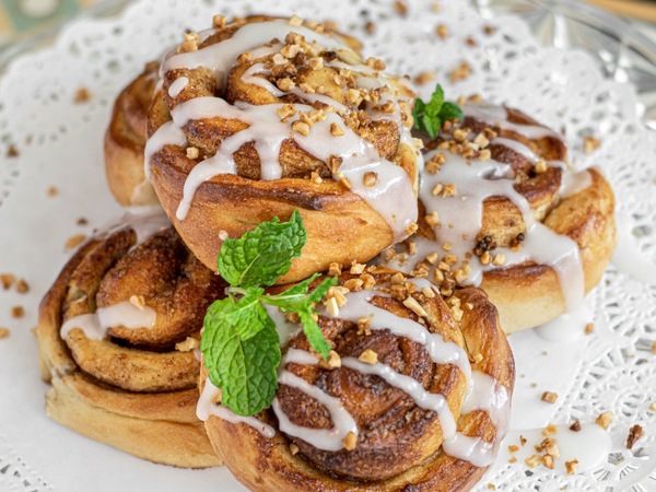 Vegan Cinnamon Roll