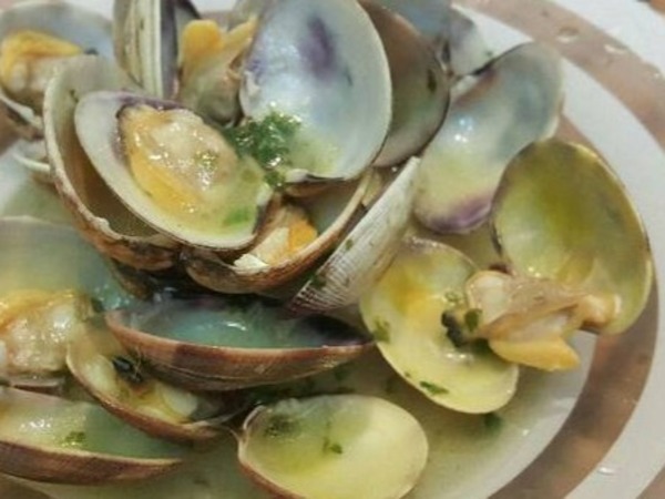 Almejas al vino 