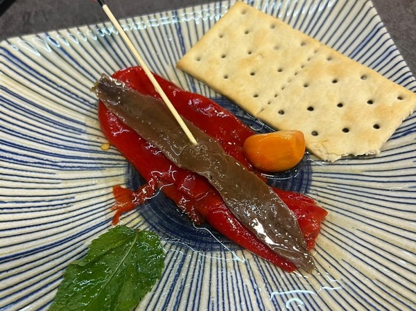 Anchoa del Cantabrico 00 sobre pimiento del piquillo