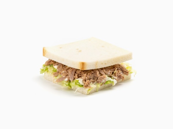 Sandwich de atún