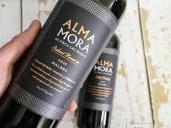 ALMA MORA RESERVA MALBEC