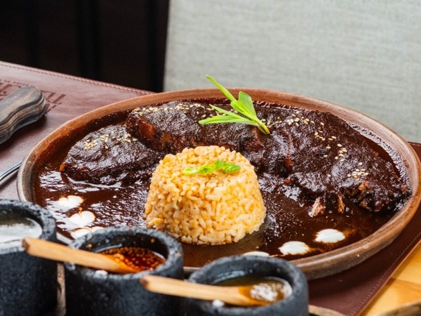 LENGUA DE RES EN SALSA BORRACHA