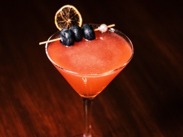 COSMOPOLITAN
