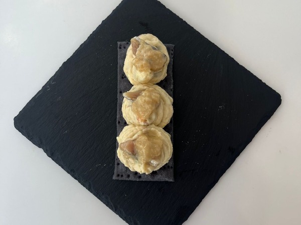 MARINERA CON SARDINA AHUMADA Y TRUFA BLANCA