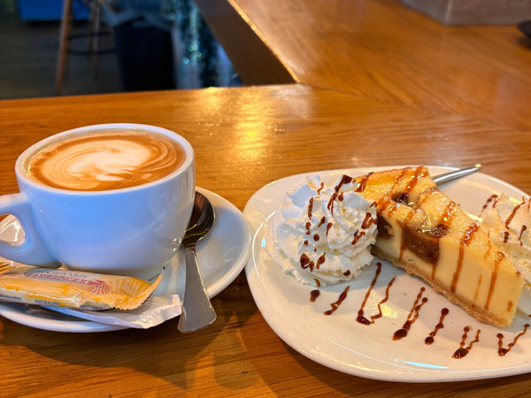 TARTA + CAFÉ