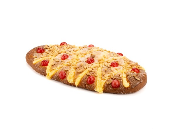 Coca de brioix crema y cereza
