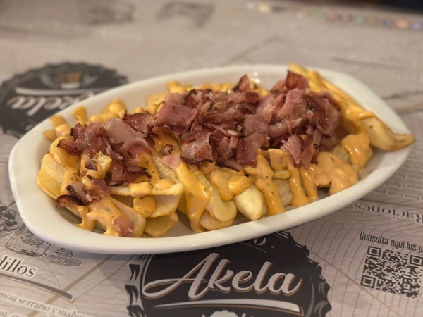 Patatas chedar con bacon