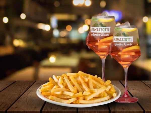 Papas Fritas Mediana + 2 Ramazzotti