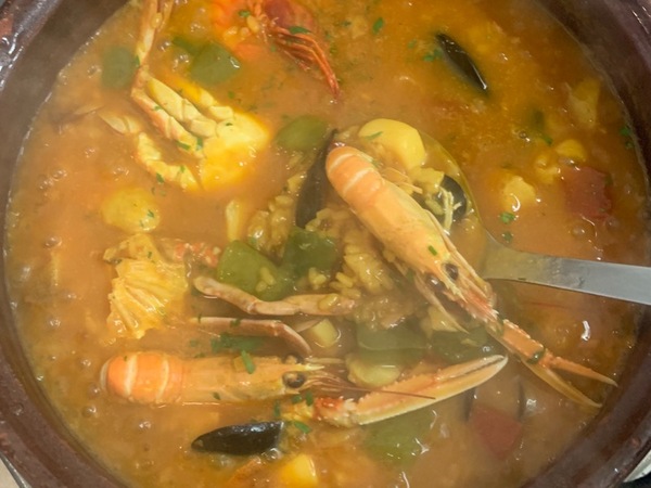 Stewed rise with fish and shellfish
