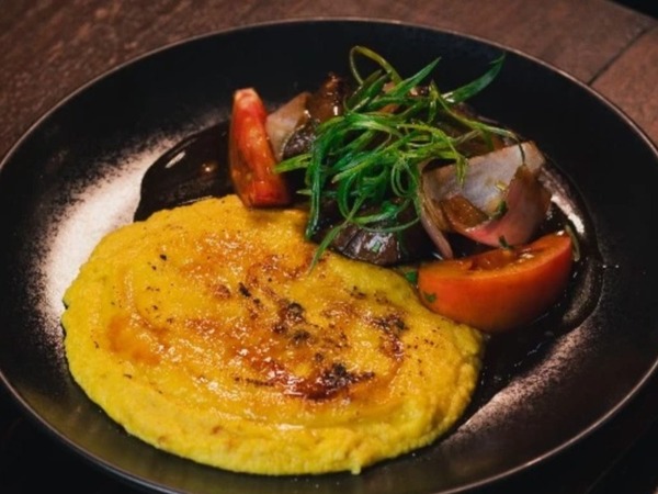 Pastelera De Choclo Con Lomo Saltado