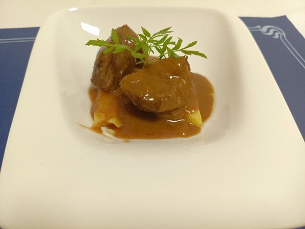NUESTRA CARRILLADA TRADICIONAL