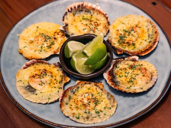 OSTIONES A LA PARMESANA (6 UNID.) 