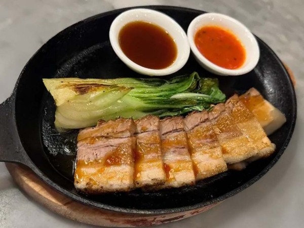 COSTILLAR DE CERDO AL SARTÉN