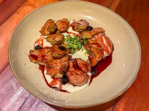 MOLLEJAS CON CREMA DE COLIFLOR