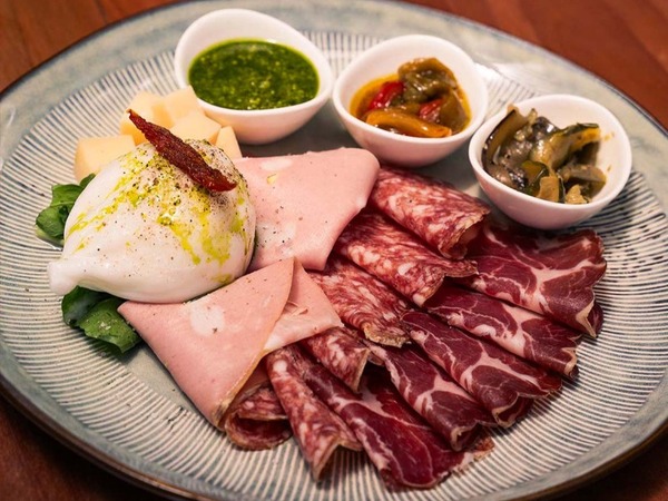 TABLA DE LA OSTERÍA, 4 PERS. 