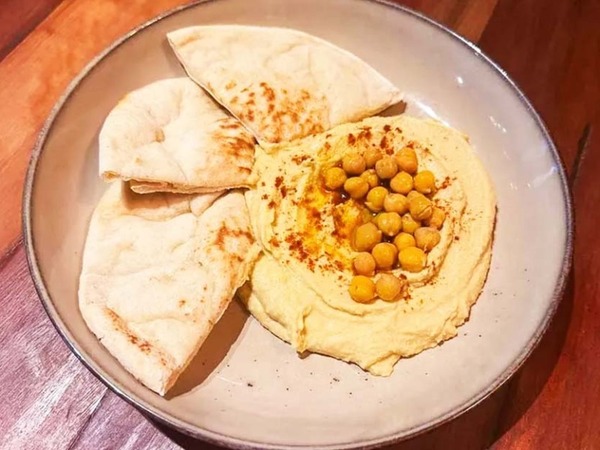 HUMMUS