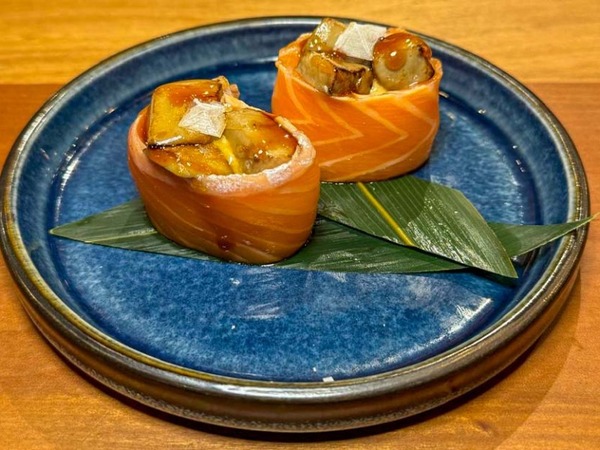 GUNKAN SALMÓN FOIE