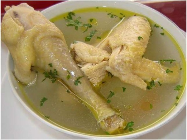 Caldo de Gallina