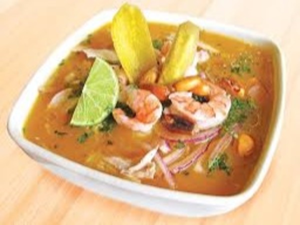 Encebollado Mixto