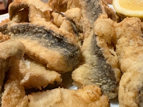 Adobo de pez araña frito 