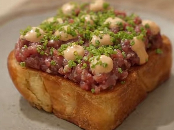 Brioche de steak tartar 