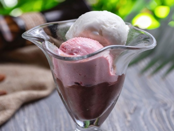 Coppa di gelato misto