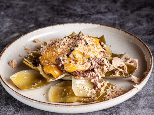 ALCACHOFA RELLENA DE RABO DE TORO