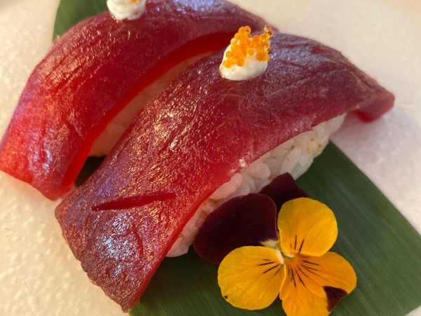 La carta de sushi solo esta disponible los viernes