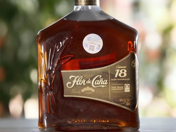 Flor de Caña 18 años