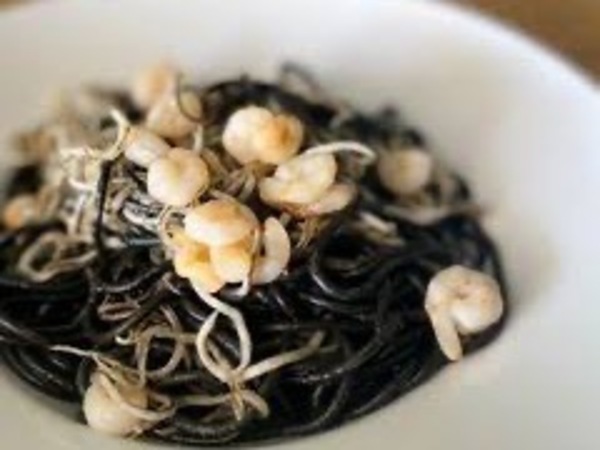 Spaghetti al nero di sepia