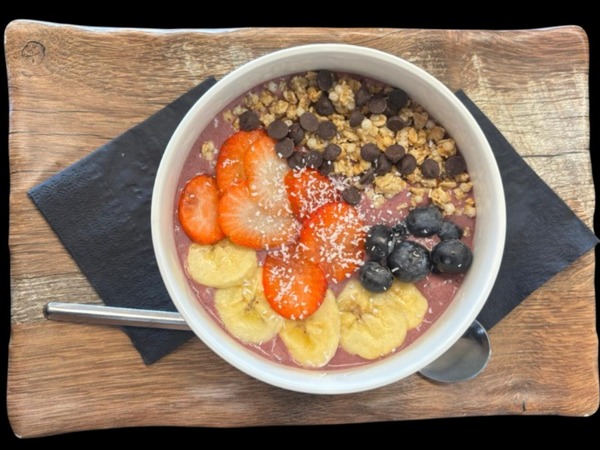 Bowl de açaí con fruta